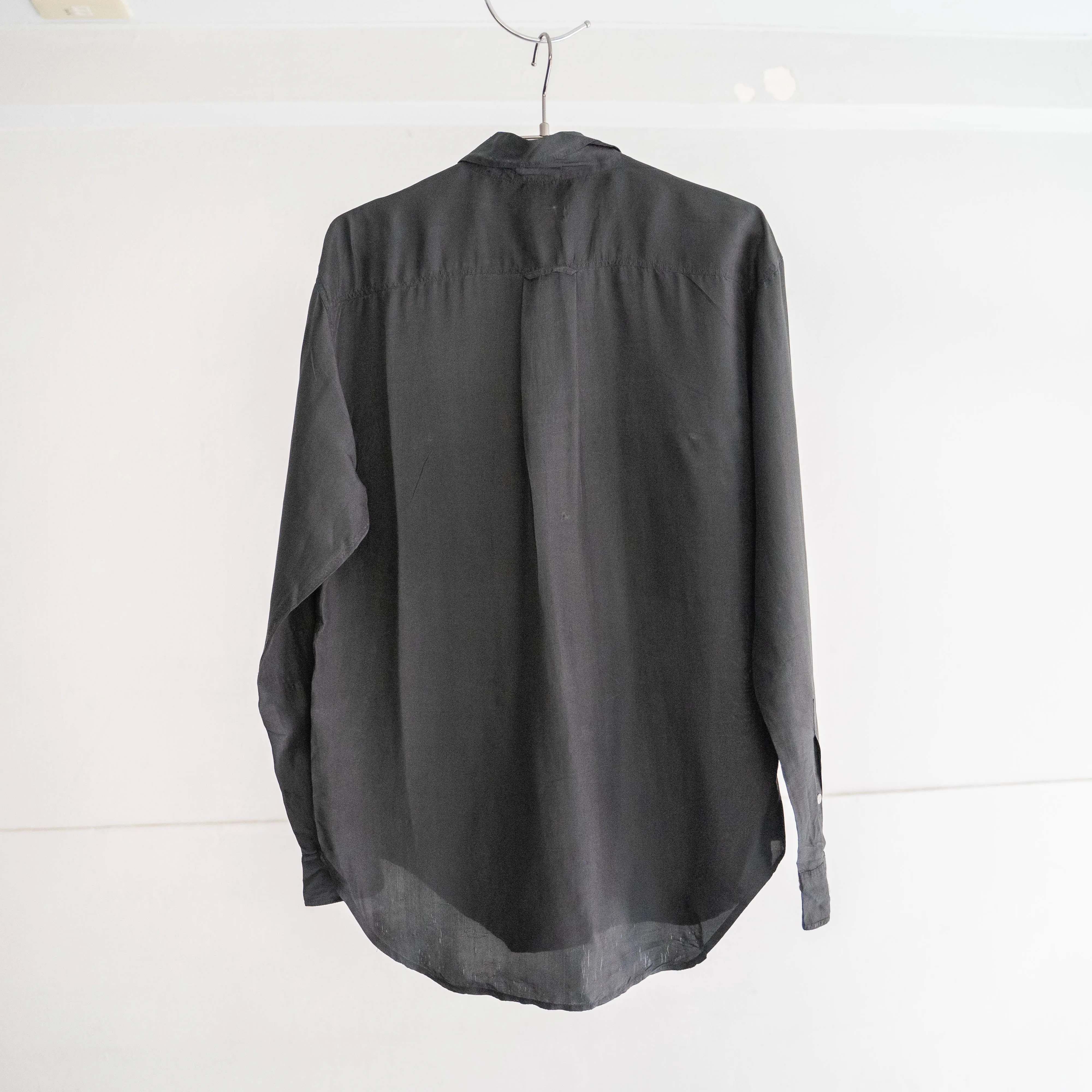 2000s 'PERRY ELLIS' black color silk shirt