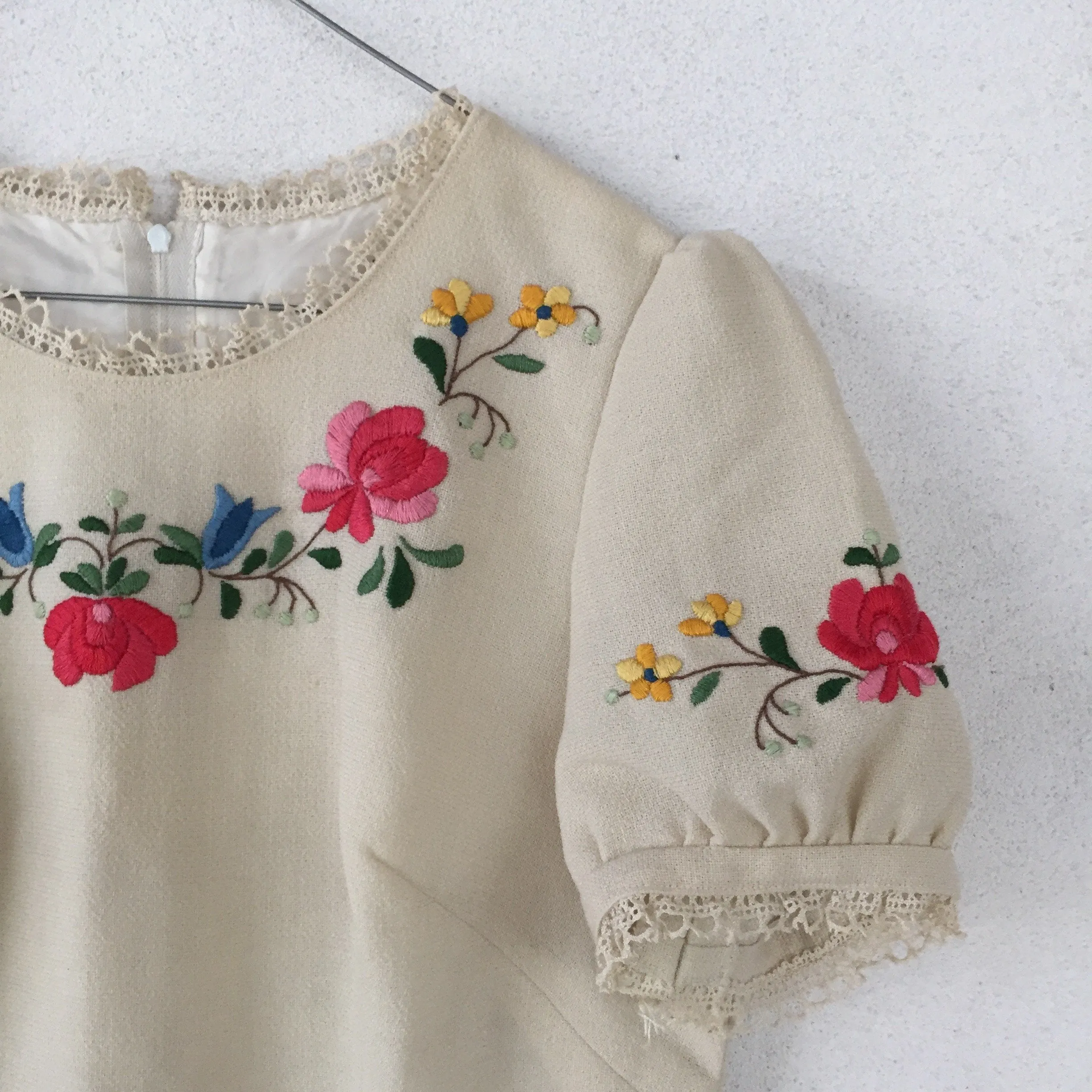 Cute floral embroidery dress