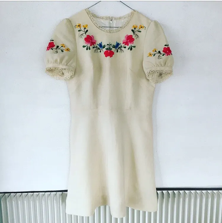 Cute floral embroidery dress