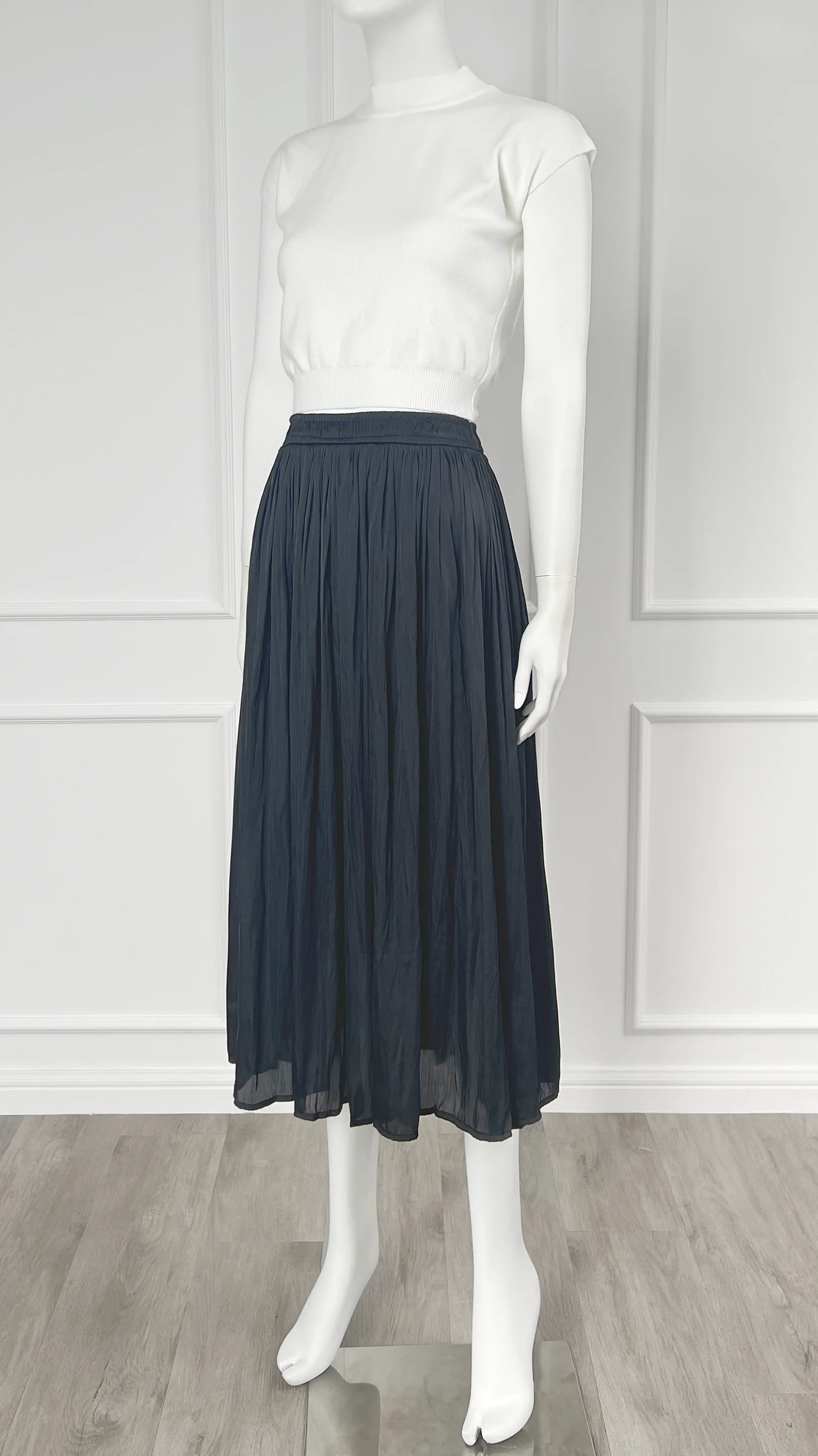 Delphia Silky Shine Long Flare Skirt