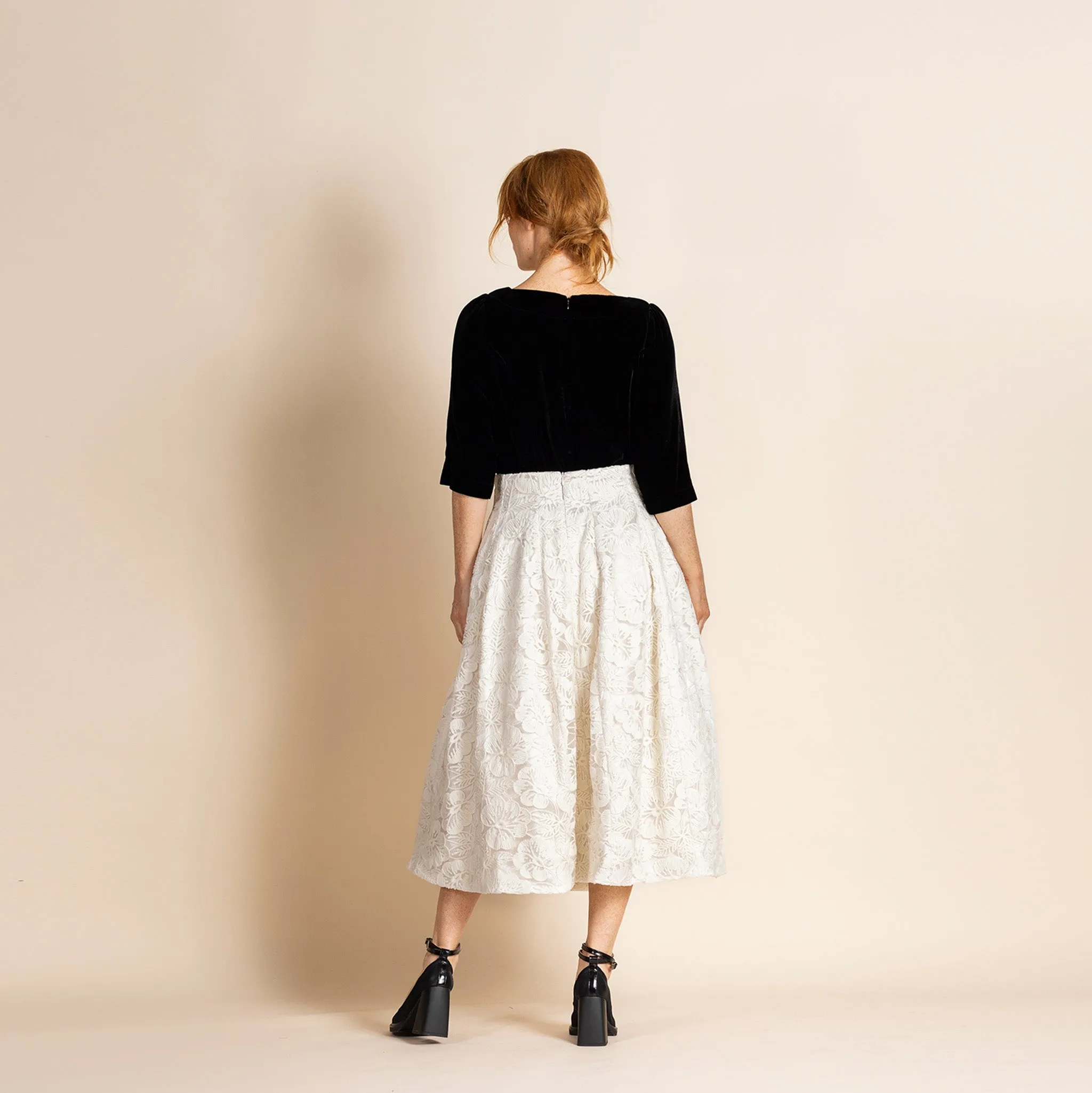 felt lace shell skirt