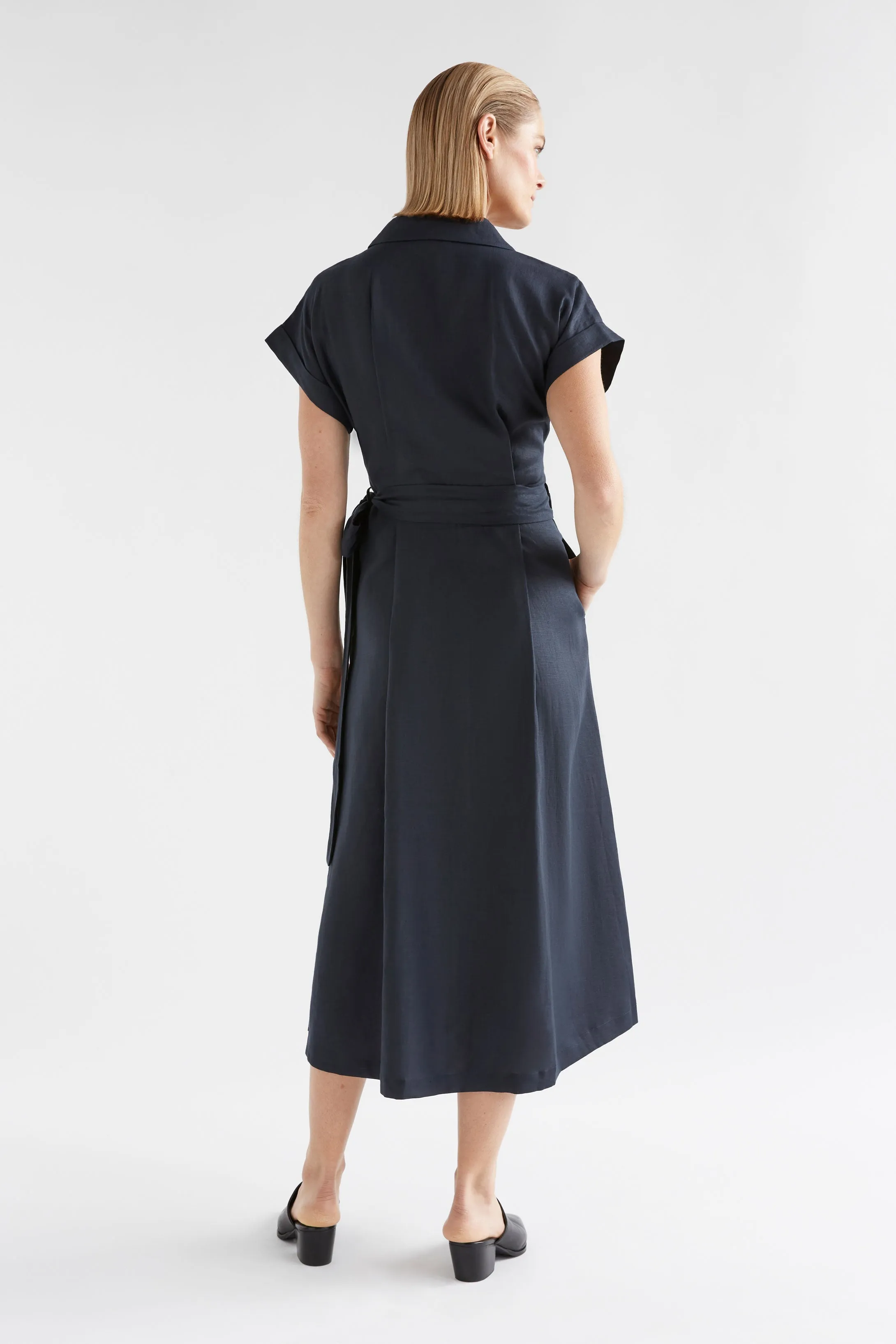 Minnen Wrap Dress